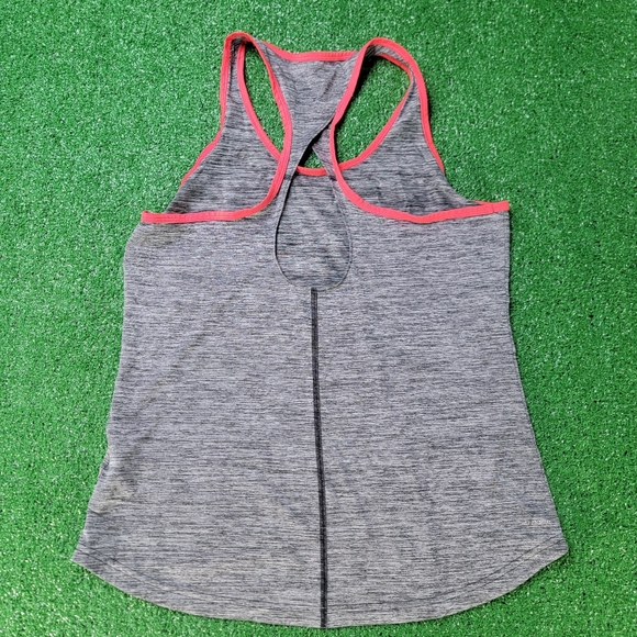 Adidas Keyhole Open Back Cut Out Climalite Women's Shirt Size Medium Grey Gym - Picture 8 of 10